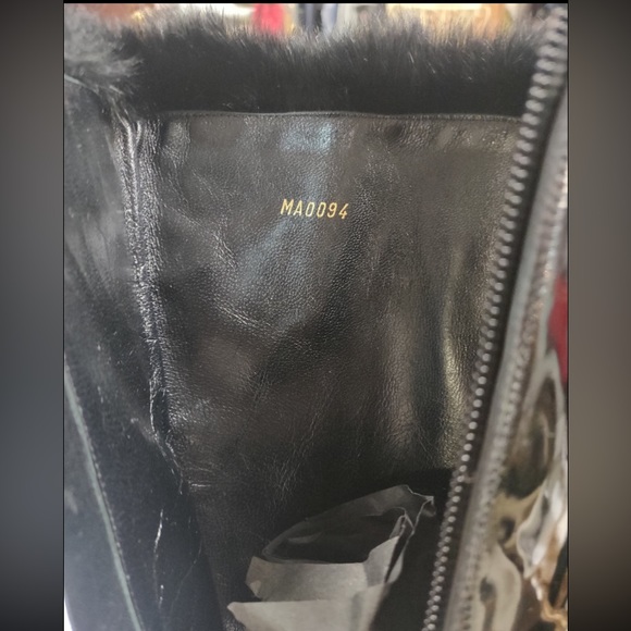 Authentic Louis Vuitton fur boots - Picture 10 of 10